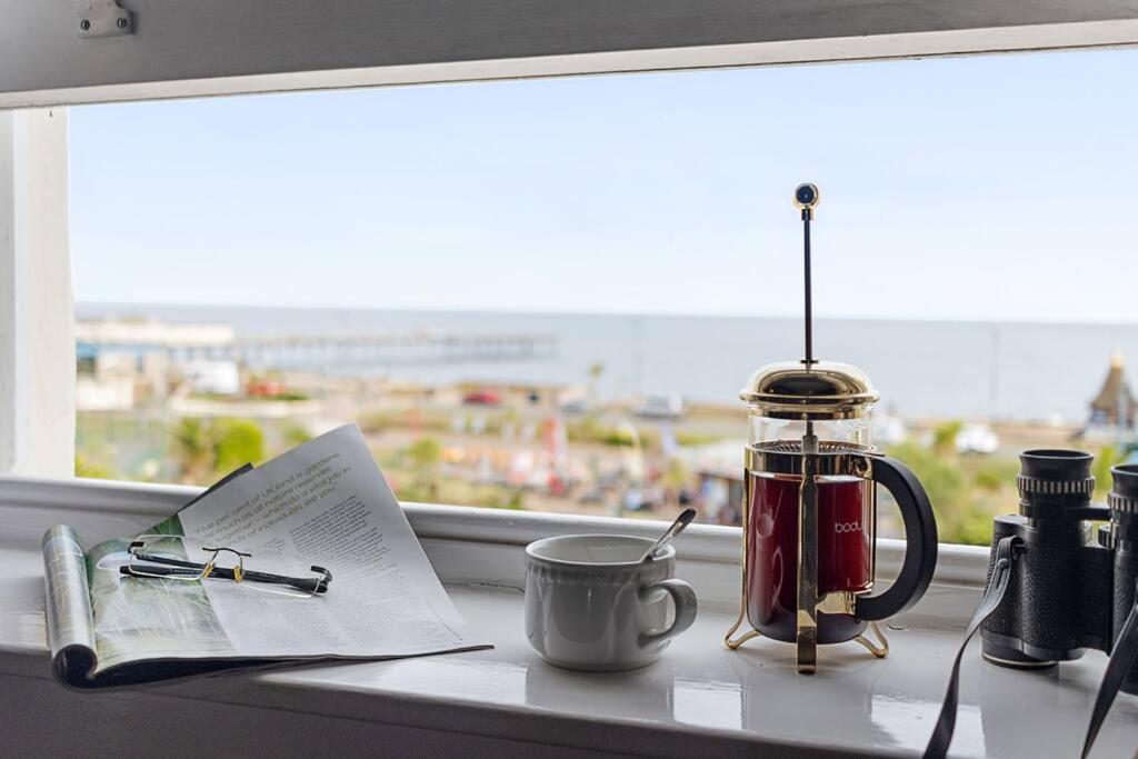 Modern 1 Bed Apartment, Sea Views, Free Parking, Wifi, Netflix Teignmouth Exterior foto